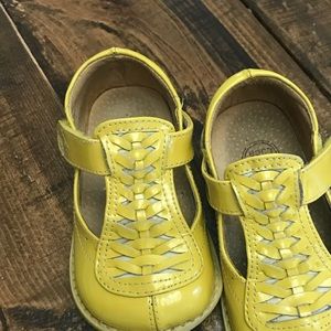 Livie and Luca Toi Toi mustard size 7